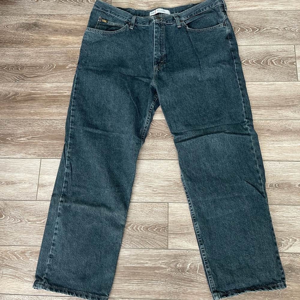 Mens Lee jeans 42x30 excellent condition